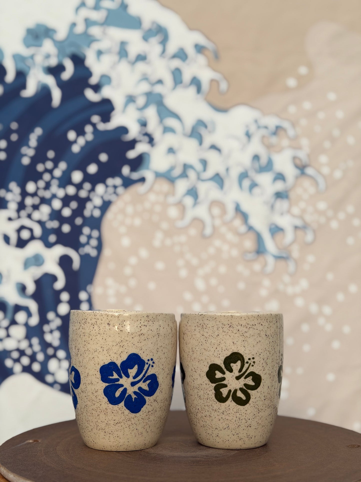 Hibiscus on White to-go mug | Small