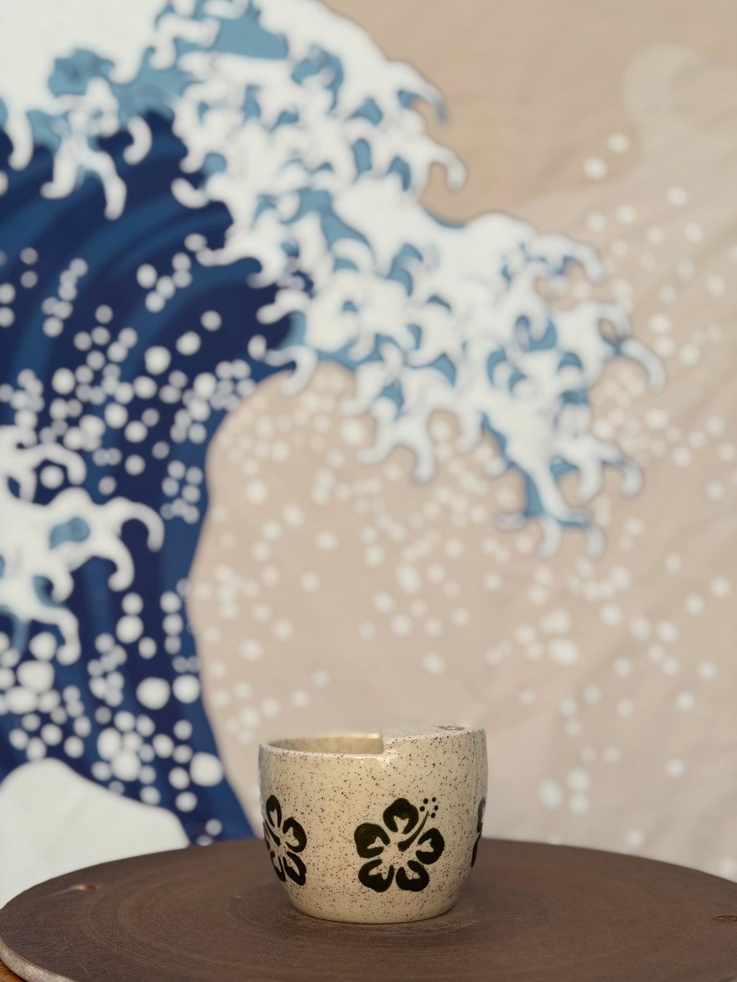 Hibiscus on White to-go mug | Mini