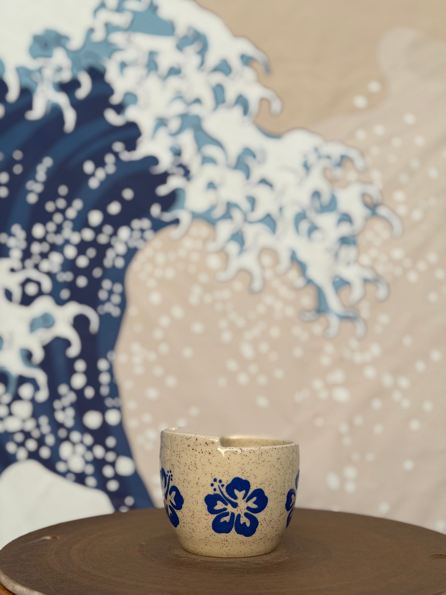 Hibiscus on White to-go mug | Mini