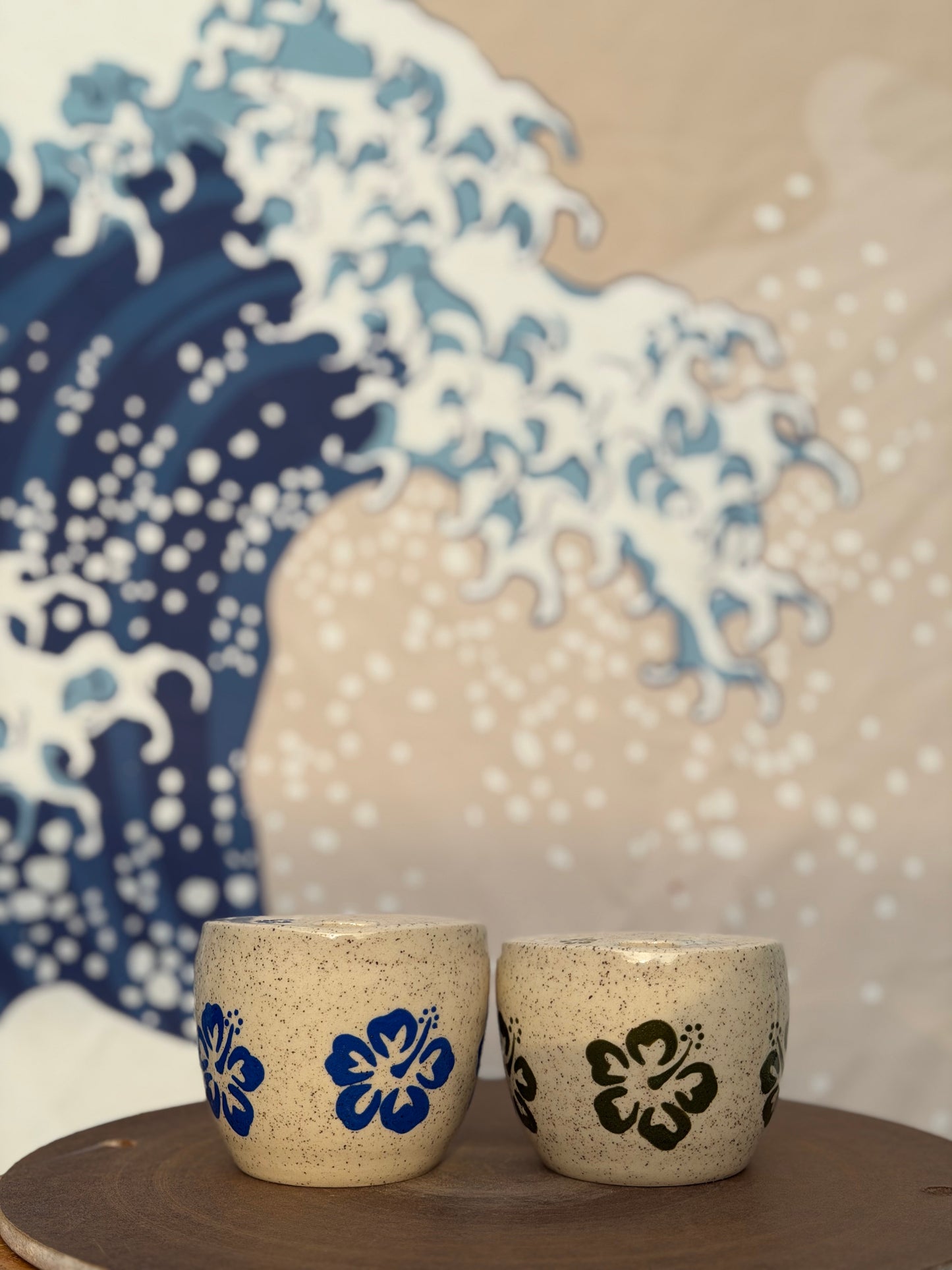 Hibiscus on White to-go mug | Mini