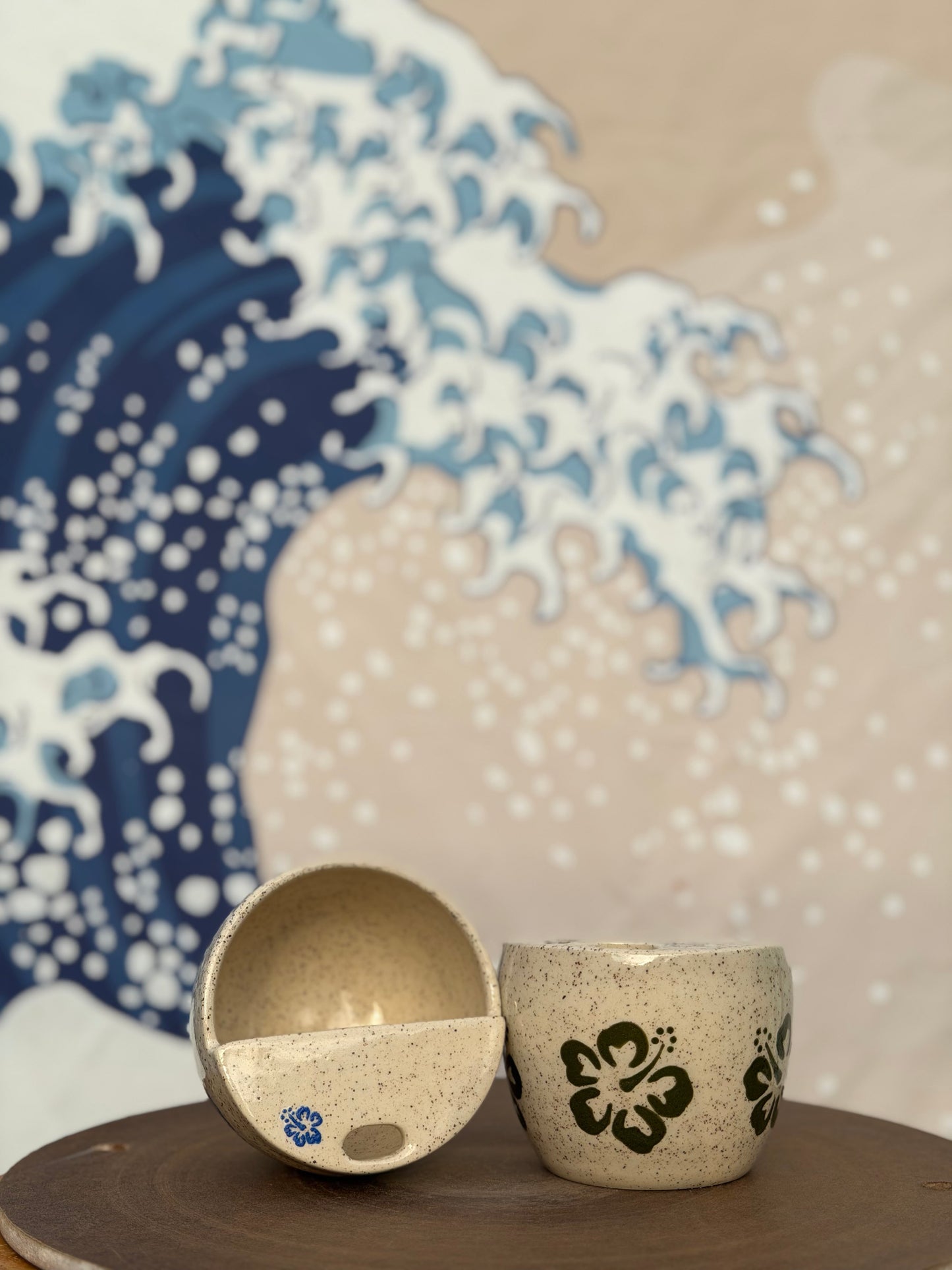 Hibiscus on White to-go mug | Mini