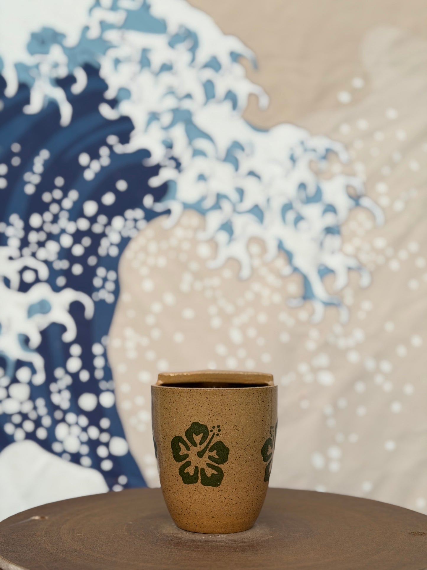 Hibiscus on Tan to-go mug | Small