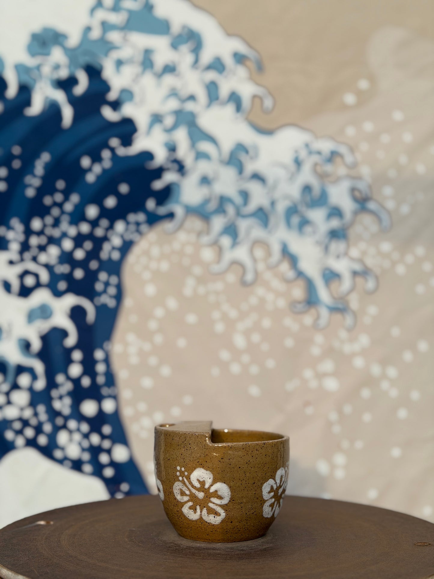 Hibiscus on Tan to-go mug | Mini